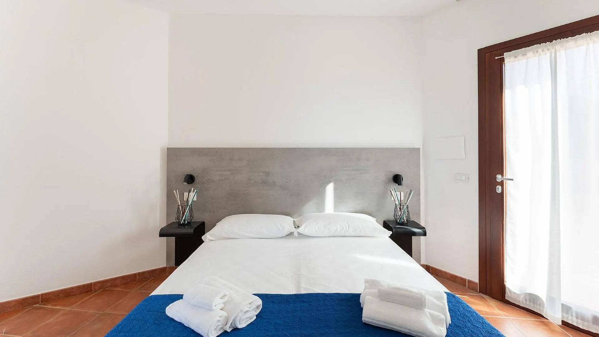 Residence Rocce Rosse Isola Rossa  Appart hôtel Isola Rossa (Sassari)