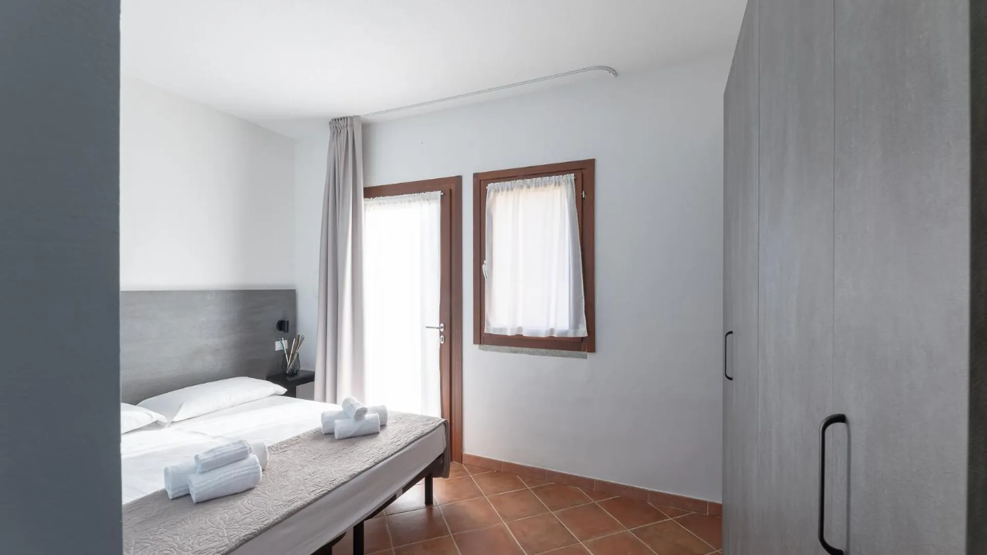 Residence Rocce Rosse Isola Rossa  0*, Isola Rossa (Sassari) Italien